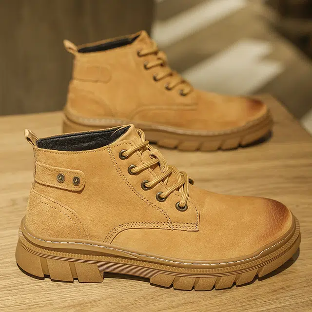 头层猪皮 英伦风百搭厚底舒适都市通勤必备 短筒 经典马丁靴 男款