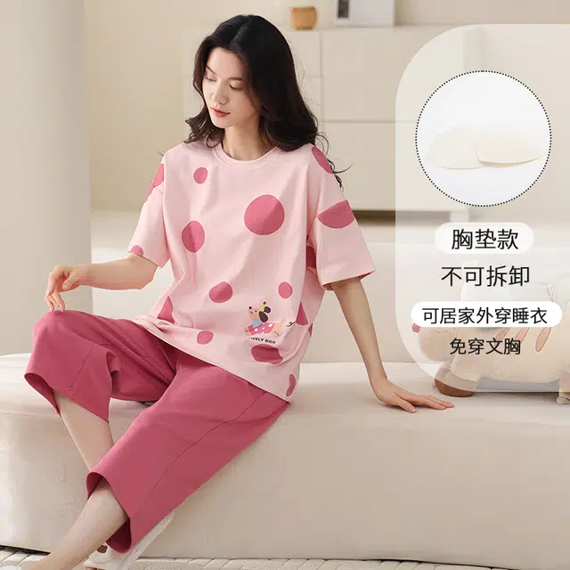 都市丽人 可爱斑点设计感休闲时尚舒适透气柔软免穿文胸带胸垫防凸点家居圆领短袖七分裤睡衣套装 女款