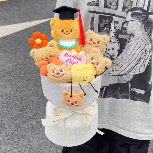 朵喵呦 奶油小熊手捧花 陪伴安抚治愈生日毕业季花束永生花 玩偶周边