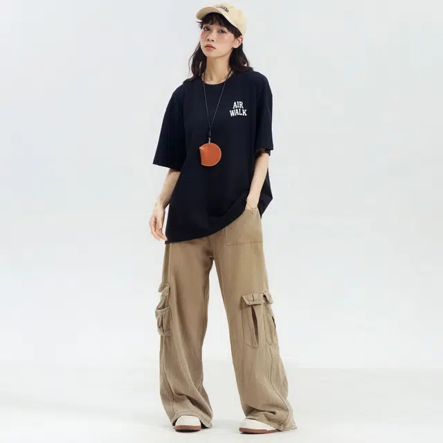 Airwalk T