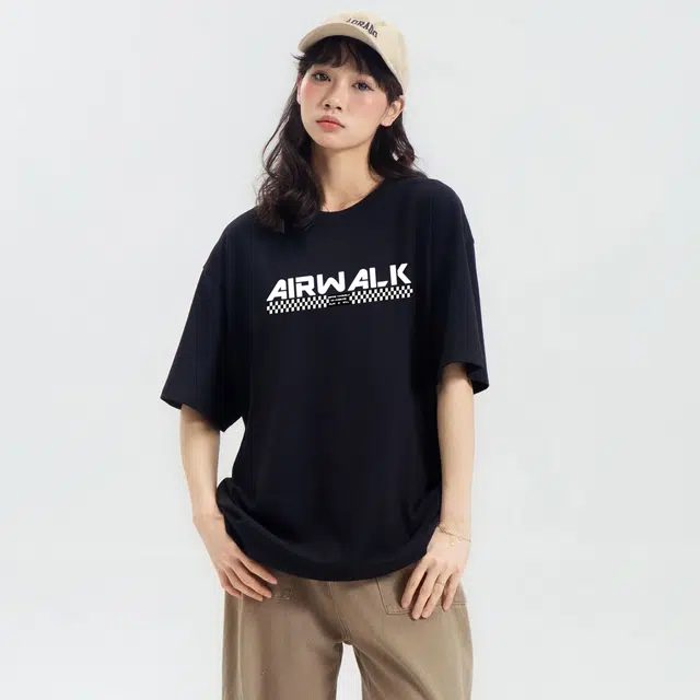 Airwalk T