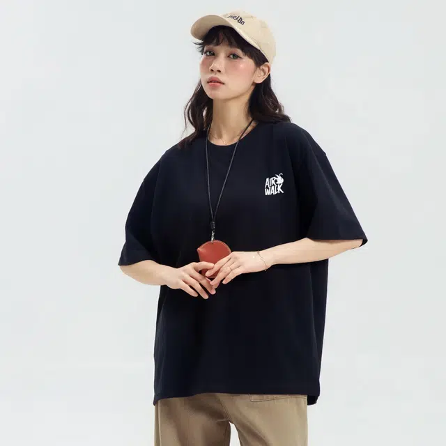Airwalk T