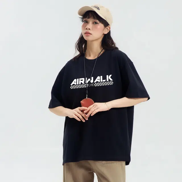 Airwalk T