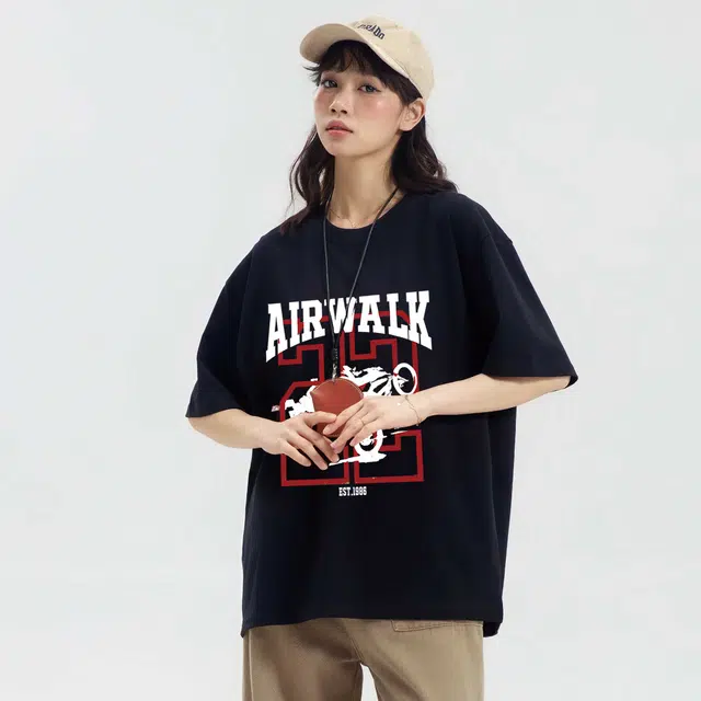 Airwalk T