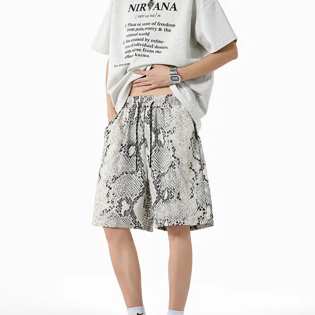 佐菲利 美式高街小众高级感宽松直筒五分抽绳迷彩休闲短裤 男女同款 蛇纹白