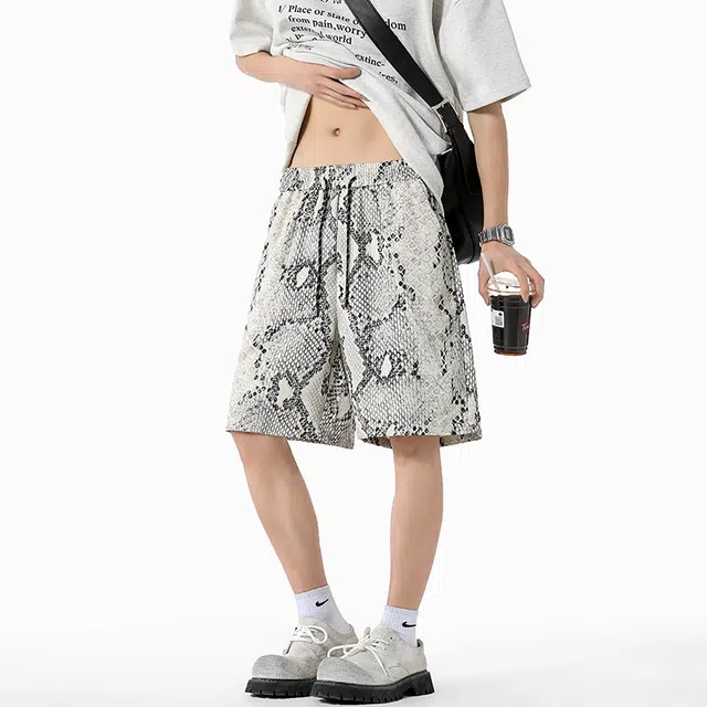 佐菲利 美式高街小众高级感宽松直筒五分抽绳迷彩休闲短裤 男女同款 蛇纹白