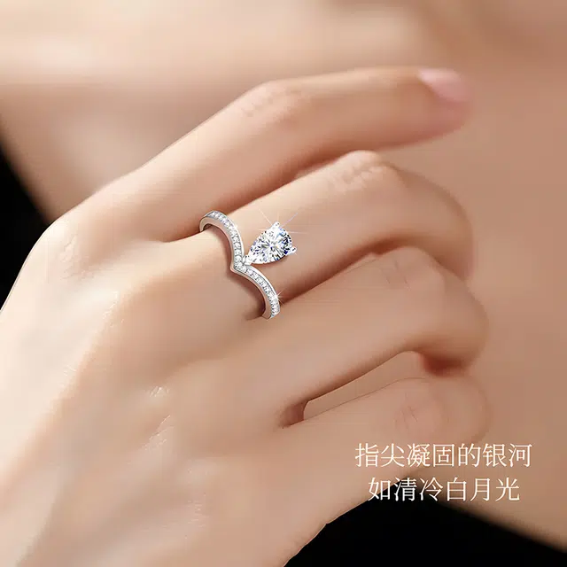 S925