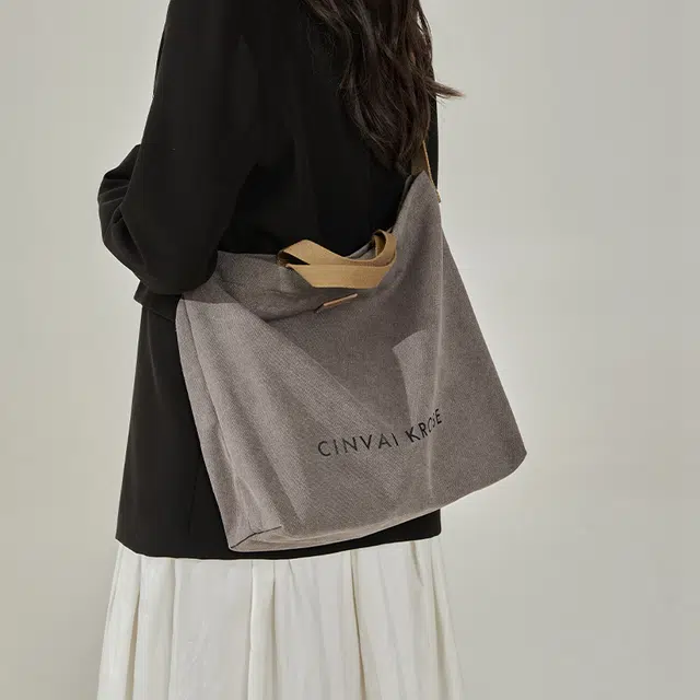 CinvaiKrose Tote
