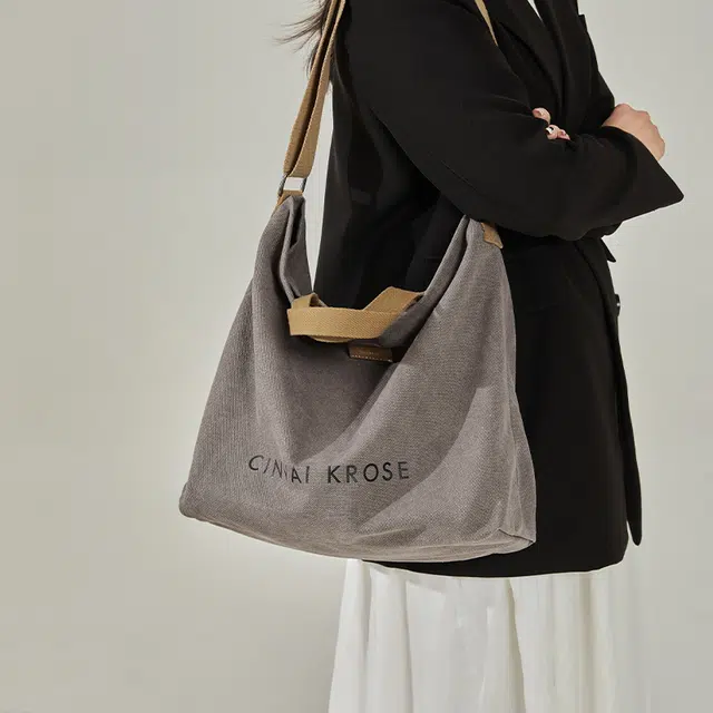 CinvaiKrose Tote