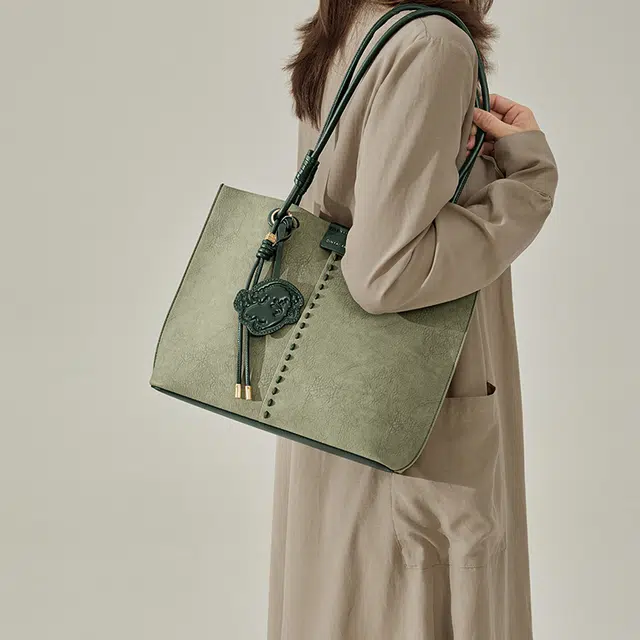CinvaiKrose Tote