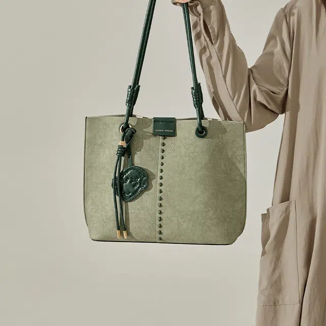 CinvaiKrose Tote