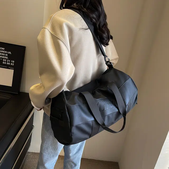 行途 干湿分离大容量瑜伽包时尚潮流轻便运动旅行包 布 健身包 中号 男女同款情侣款 黑色/粉色/酒红色/灰色/蓝色