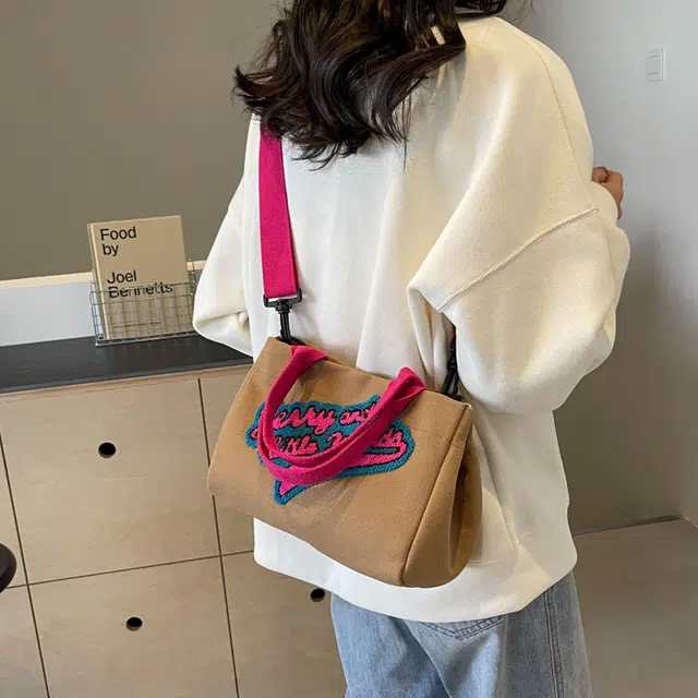 行途  春夏百搭高级质感 布 斜挎包 女款 多色