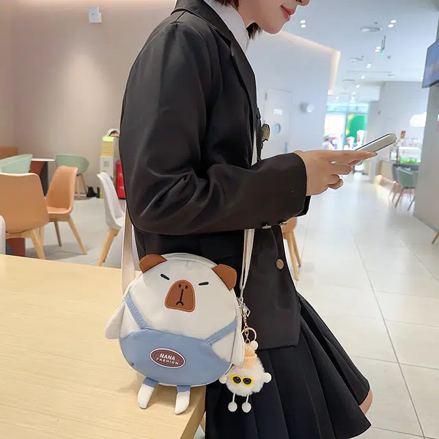 行途 可爱水豚洋气时尚外出百搭 尼龙 单肩包 常规 女款 多色