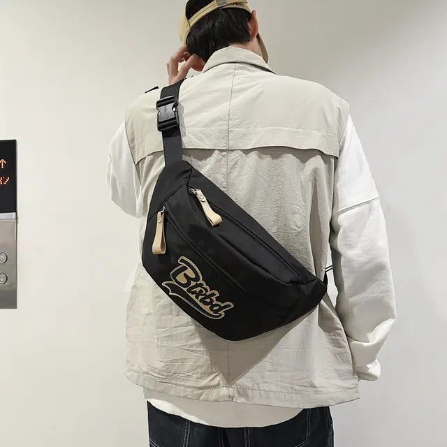 行途 时尚小众宽肩带可爱 尼龙 胸包腰包 男女同款情侣款 黑色/蓝色/红色/白色