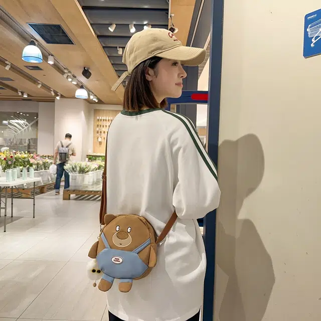 行途 可爱小狗带挂件尼龙单肩包卡通斜挎包 女款 多色
