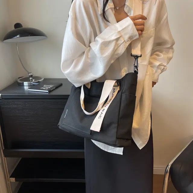 行途 大容量通勤时尚斑马纹 帆布 帆布包斜挎单肩包 常规 女款 黑色/卡其色/蓝色/米白色