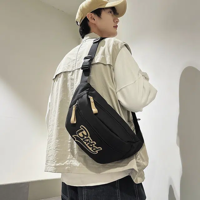 行途 时尚小众宽肩带可爱 尼龙 胸包腰包 男女同款情侣款 黑色/蓝色/红色/白色