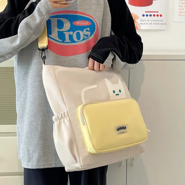 行途 小众可爱多功能流行通勤 尼龙 斜挎包 女款 多色