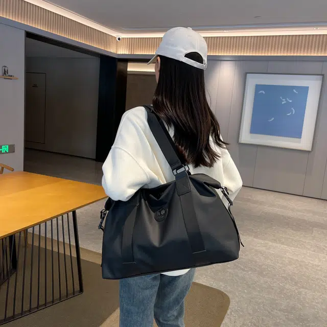 行途 韩版大容量 织物 健身包 中号 男女同款情侣款 黑色/粉色/酒红色/灰色/蓝色
