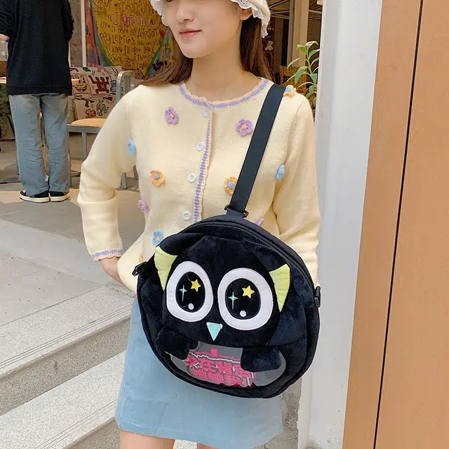 行途 韩版可爱卡通动漫百搭 毛绒 双肩包 男女同款情侣款 灰色/黑色