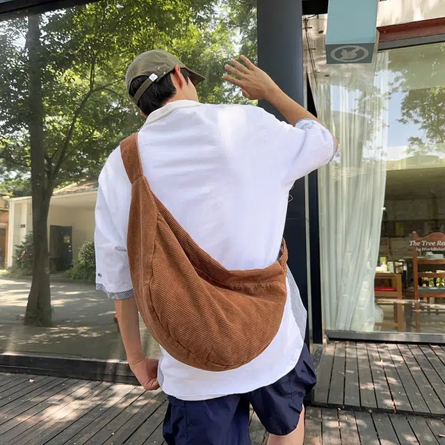 行途 简约纯色学生 条绒 斜挎包 常规 男女同款情侣款 黑色/白色/绿色/红色/棕色