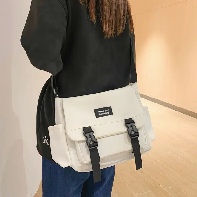 行途 日系原宿复古百搭 尼龙 斜挎包 男女同款情侣款 黑色/白色/灰色