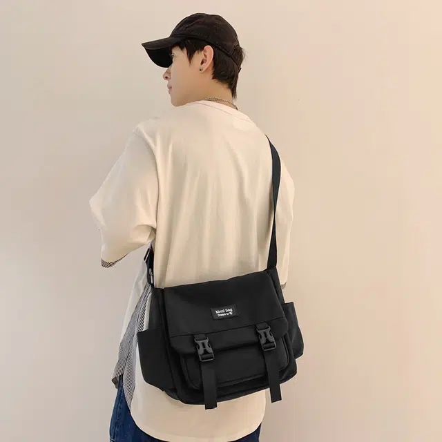 行途 日系原宿复古百搭 尼龙 斜挎包 男女同款情侣款 黑色/白色/灰色