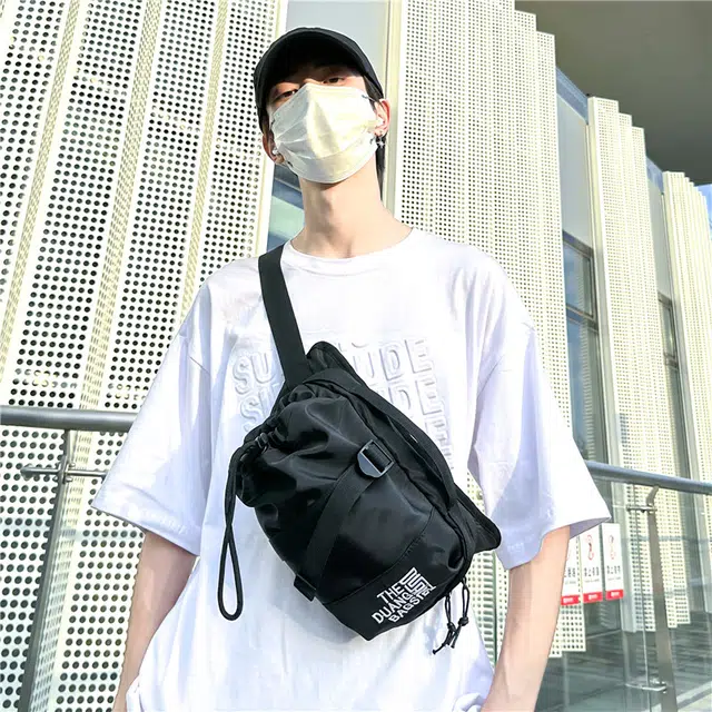 行途 字母潮牌休闲时尚 优质尼龙 胸包 男女同款情侣款 多色