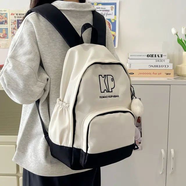 行途 森系韩版小清新书包休闲通勤大容量初高中学生背包 尼龙 双肩包 男女同款情侣款 黑色/绿色/红色/棕色
