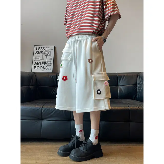 寻星记 美式高街风个性花朵装饰宽松百搭七分裤情侣款休闲短裤 男女同款