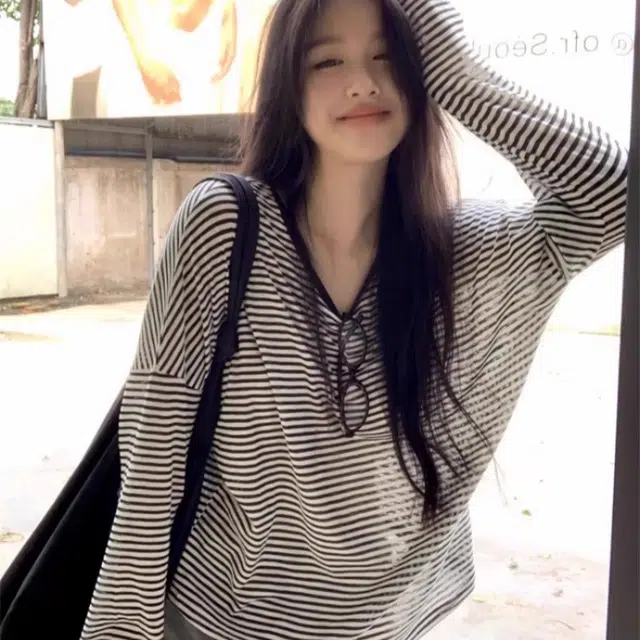 TLXT T