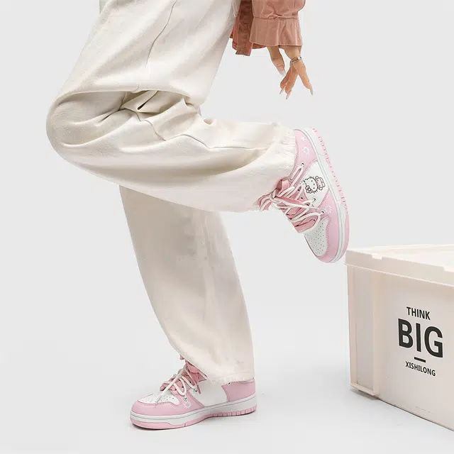 Sanrio x Hello Kitty Dunk