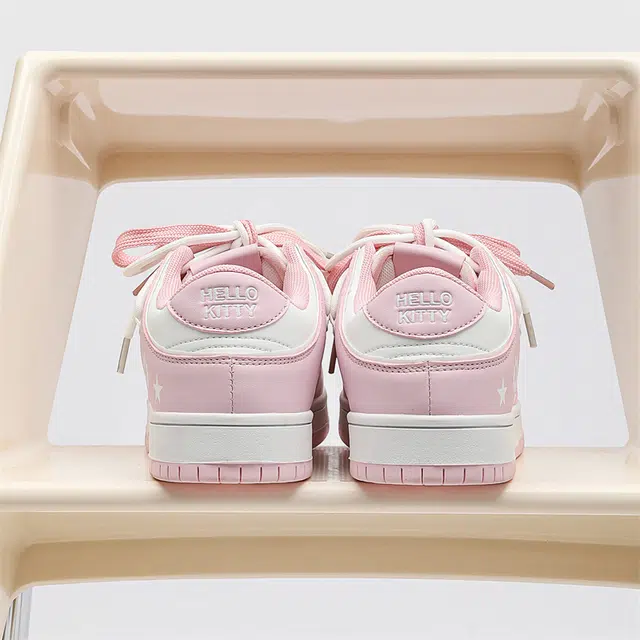 Sanrio x Hello Kitty Dunk