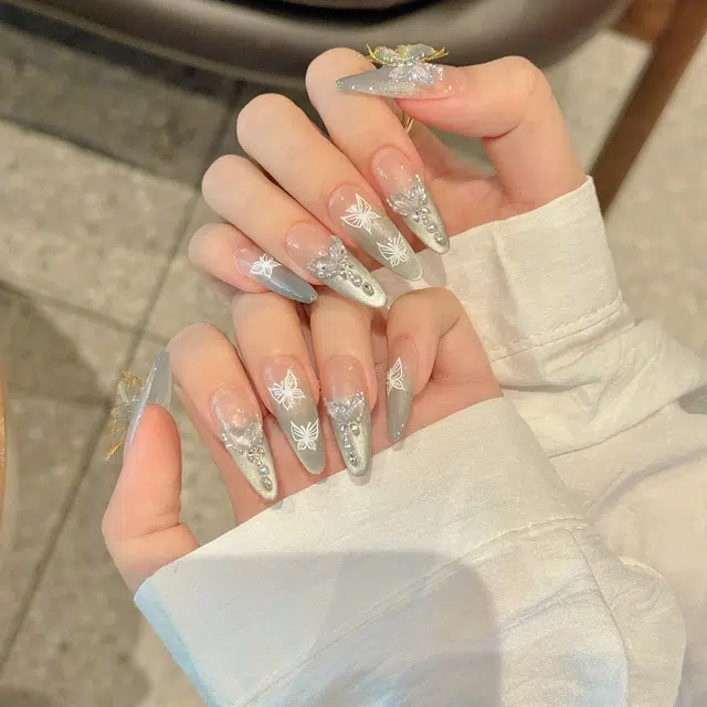 户永 绿碟舞 立体蝴蝶纯手工  穿戴甲 杏仁蓝色渐变