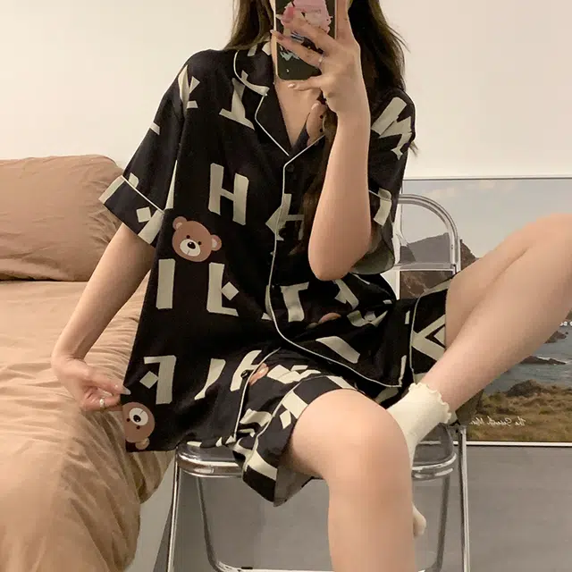 向薇 甜美舒适翻领短袖上衣可外穿家居服三分裤睡衣套装 女款 图片色