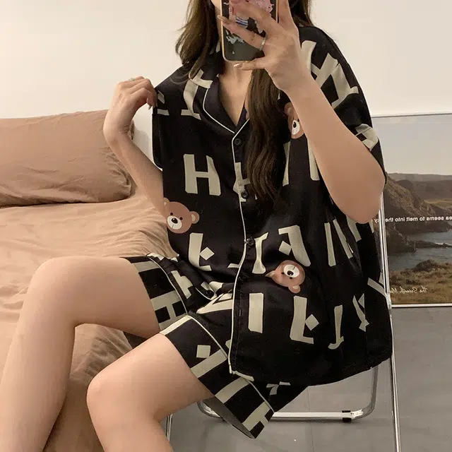 向薇 甜美舒适翻领短袖上衣可外穿家居服三分裤睡衣套装 女款 图片色