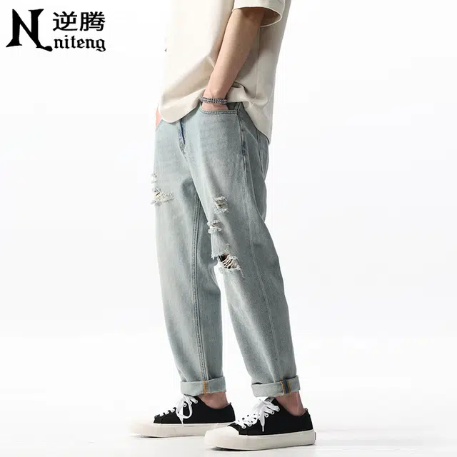 逆腾 潮牌破洞浅色锥形九分牛仔裤 男款 浅蓝色