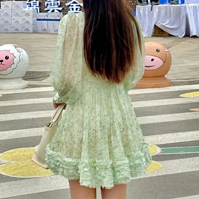YICHEN V