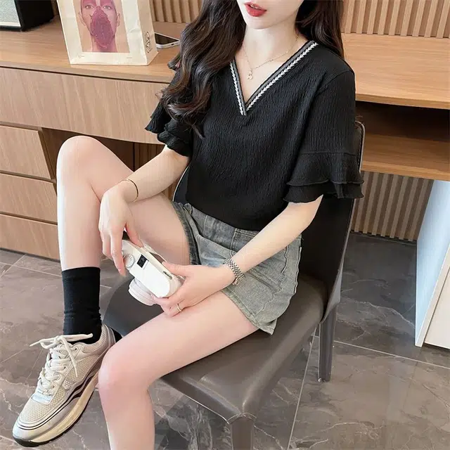 YICHEN v T