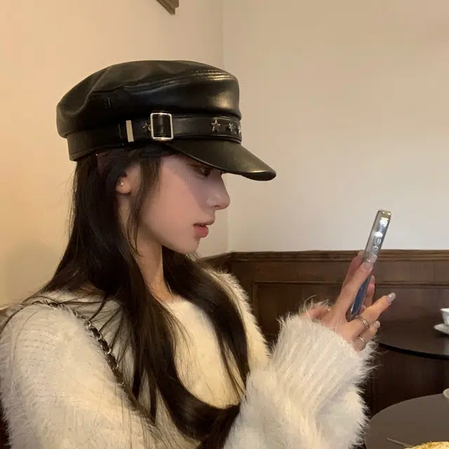 杨同学 韩式复古五角星皮带扣海军帽 皮革 帽子 女款 黑色/米色