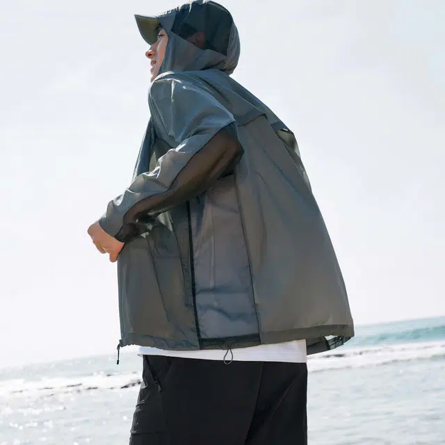 探路者 春夏 户外连帽纯色合身 防紫外线透气防晒服 男款
