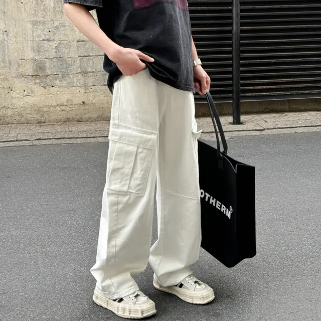 北欧攻略 高品质极简风弯刀裤痞帅松弛感舒适透气亲肤多口袋工装直筒牛仔裤 男女同款