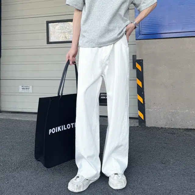 北欧攻略 高品质极简老钱风痞帅松弛感舒适透气亲肤直筒牛仔裤 男女同款