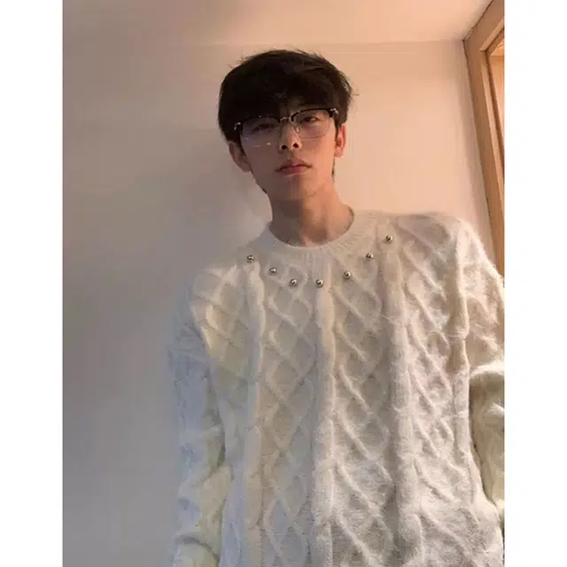 北欧攻略 小众绒绒软糯舒适温暖慵懒风圆领纹理感内搭外穿痞帅炸街保暖绒面针织毛衣 男女同款
