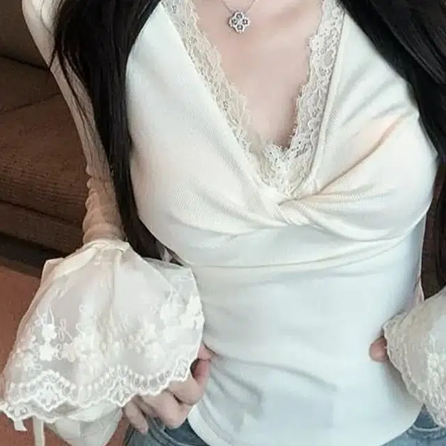 HeartyBite v T