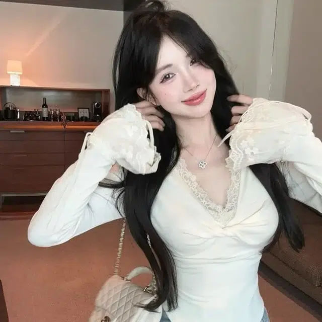 HeartyBite v T