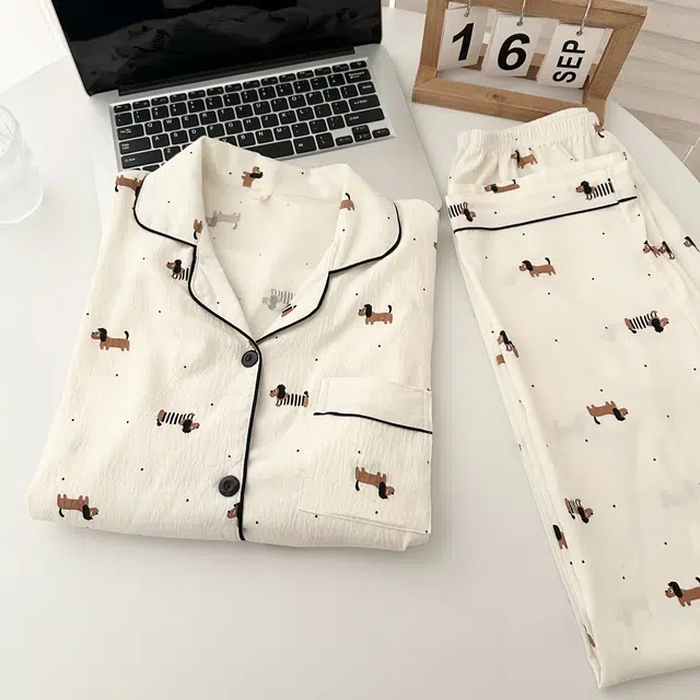 俏韵 翻领卡通腊肠狗春秋季云朵棉舒适长袖长裤甜美可爱薄款家居服可外穿睡衣套装 女款