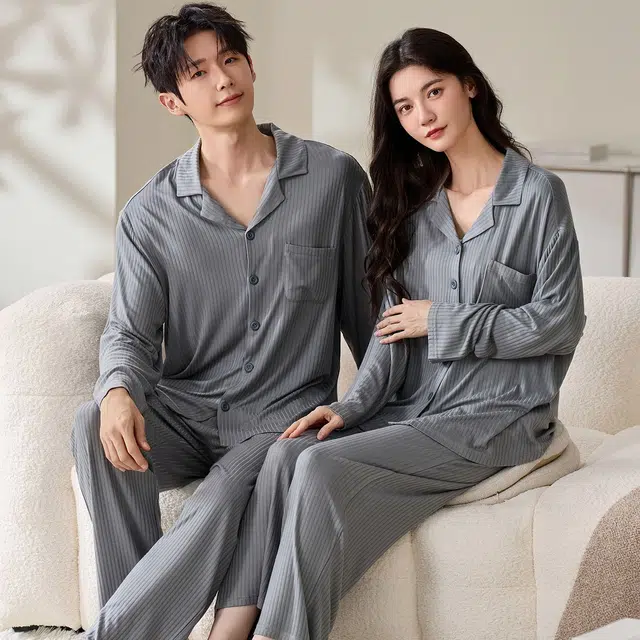 俏韵 翻领春秋季简约纯色长袖长裤甜美舒适休闲家居服可外穿睡衣套装 男女同款