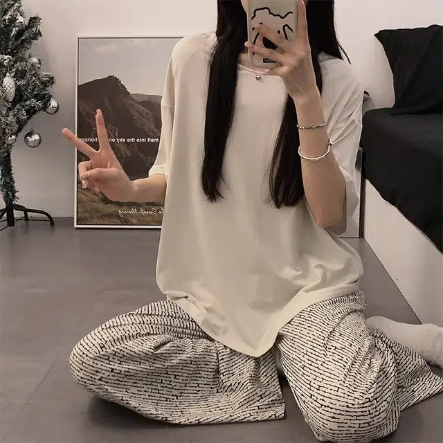 俏韵 圆领短袖上衣长裤宽松家居服可外穿睡衣套装 女款